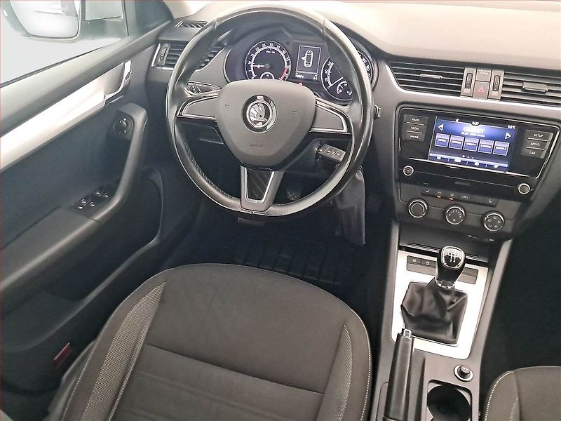 Škoda Octavia (2017) Ambition Plus 1.6 TDI - fotka 7 z 16
