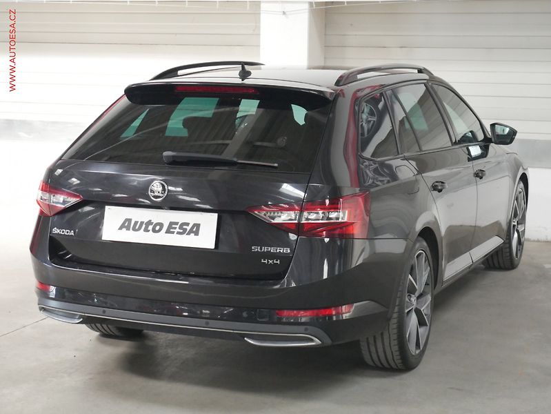 Škoda Superb (2018) 2.0 TDi 4x4, Ambition, DSG - fotka 6 z 26