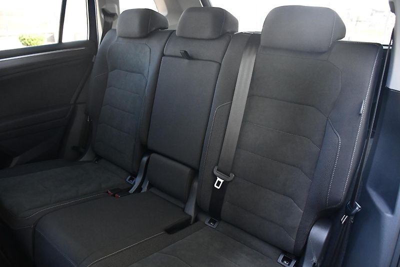 Volkswagen Tiguan Allspace 2.0TDi 110kW ACC 4MOTION - fotka 20 z 57