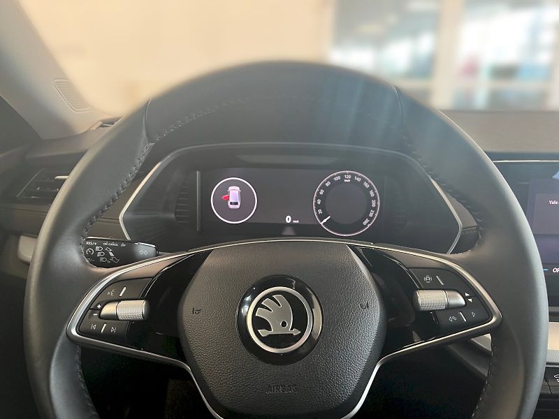 Škoda Octavia (2024) OCT.COMBI TOP SELECTION 1,5 TS - fotka 32 z 33