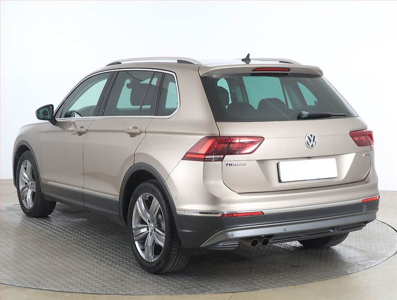 Volkswagen Tiguan (2018) 1.5 TSI - fotka 4 z 19