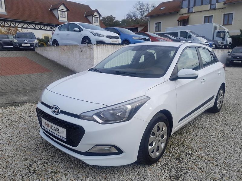 Hyundai i20 FC 1,2i 55kW - fotka 3 z 48