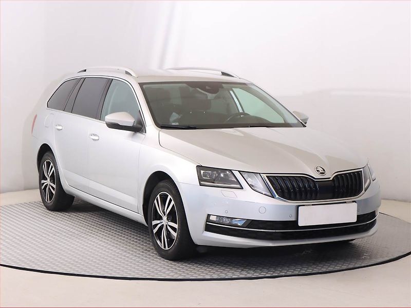 Škoda Octavia (2017) 2.0 TDI, Navi, Tempomat - fotografie inzerátu
