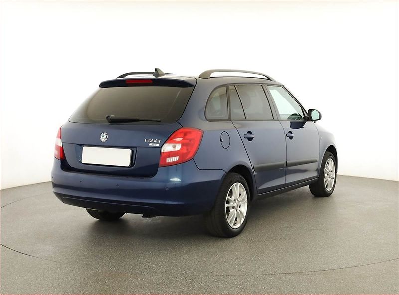 Škoda Fabia (2008) Ambition 1.4 16V, Serv.kniha - fotka 5 z 15