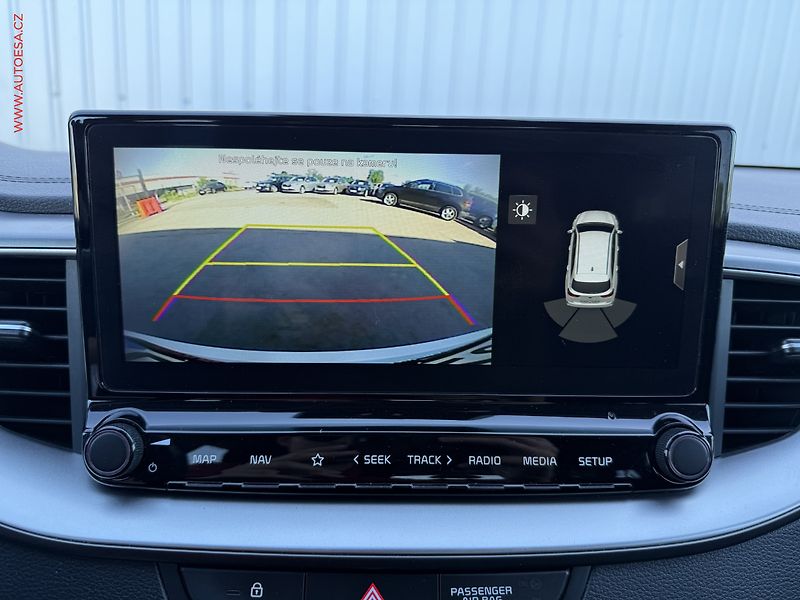 Kia Ceed (2019) 1.6 CRDi, 1.maj,ČR, Exclusive - fotka 16 z 18