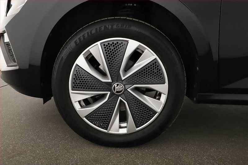 Škoda Kamiq (2025) 1.0 TSI, Drive, FullLed - fotka 11 z 16