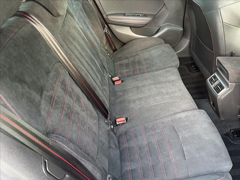Renault Mégane 1,8 RS 280 ČR 1.MAJITEL - fotka 18 z 33