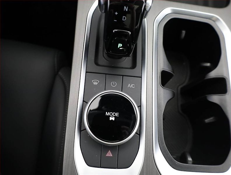 Jaecoo 7 (2025) 1.6 TGDI, Luxury, Navigace - fotka 17 z 22