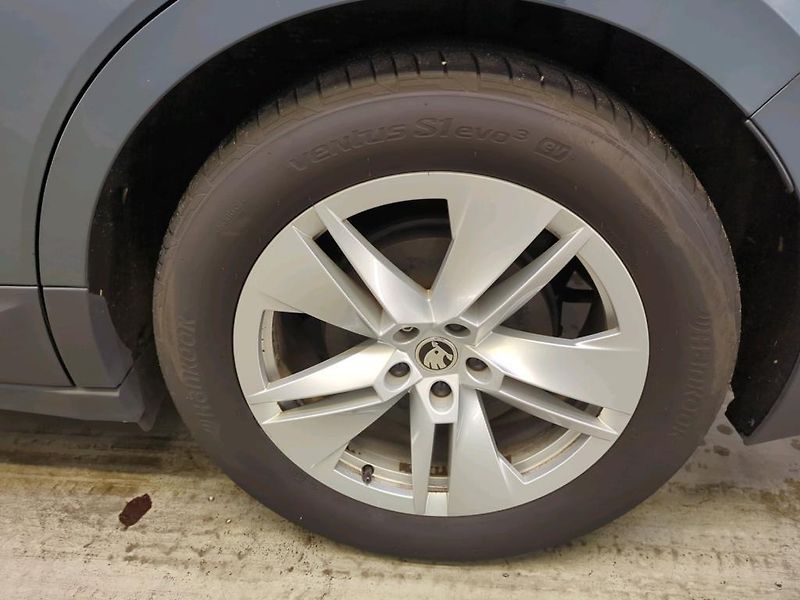 Škoda Enyaq (2021) 80*TEPELKO*TAŽNÉ*VÝHŘEV*KAMERA - fotka 13 z 14