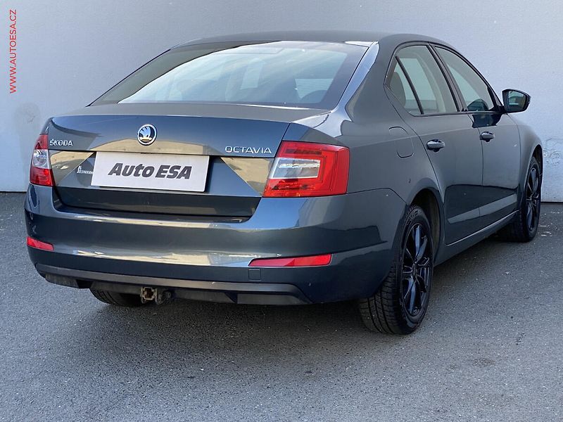 Škoda Octavia (2015) 1.6 TDi, ČR, AC, tempo - fotka 4 z 16