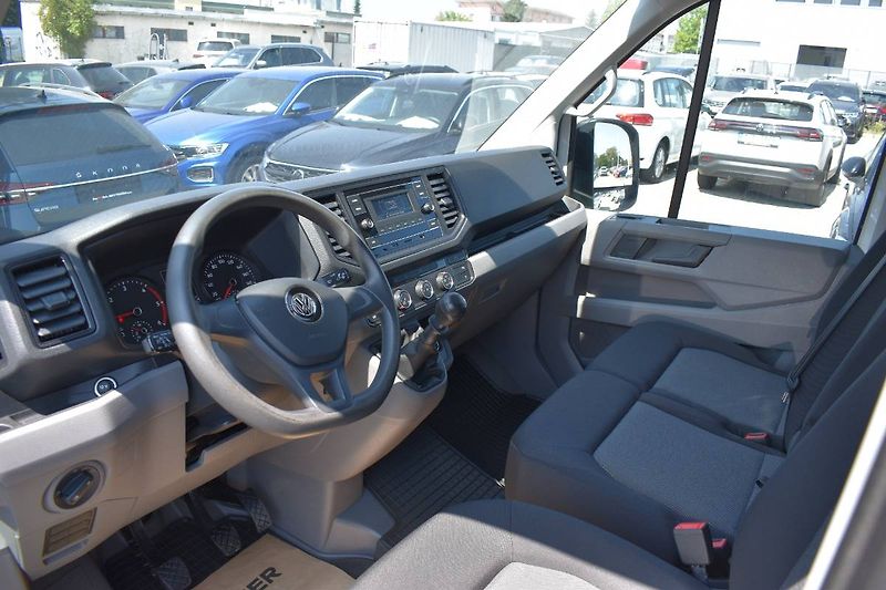 Volkswagen Crafter (2023) 2.0TDI 103kW, LED - fotka 15 z 24