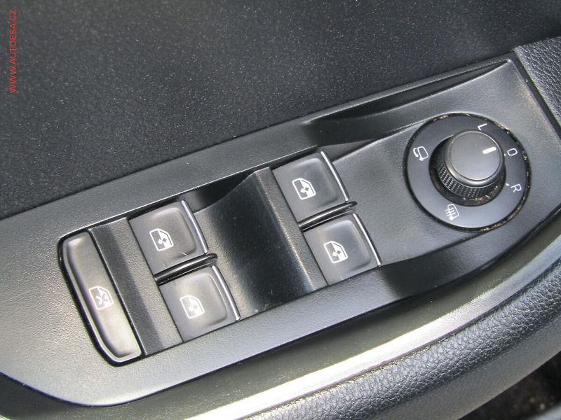 Škoda Superb (2016) 2.0TDi, AT, navi, bixen - fotka 12 z 20