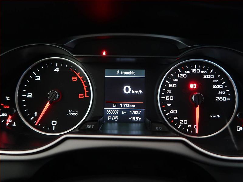 Audi A4 (2013) S-Line 3.0 TDI, 4X4, Automat - fotka 11 z 18