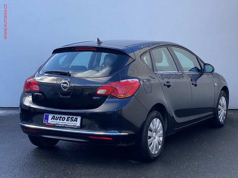 Opel Astra (2014) 1.7CDTi, 1.maj,ČR, AC, temp - fotka 6 z 16