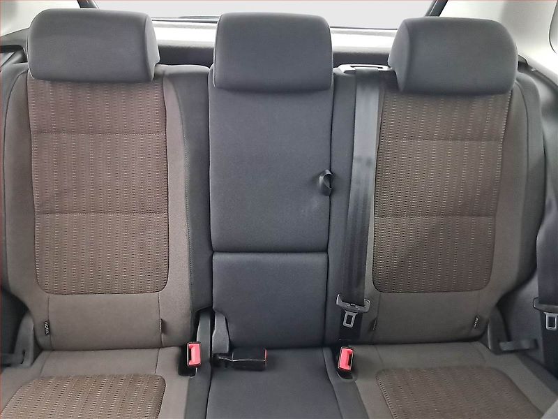 Volkswagen Tiguan (2012) 2.0 TDI, Serv.kniha - fotka 10 z 17