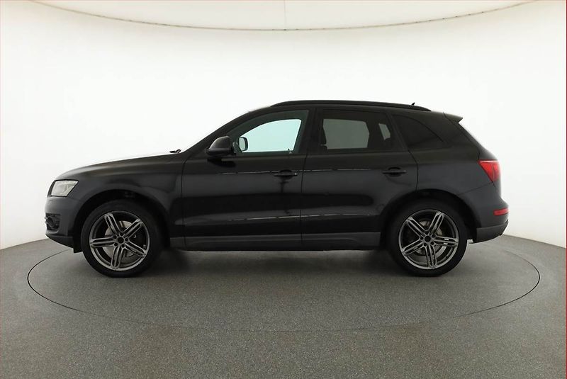 Audi Q5 (2009) 3.0 TDI, 4X4, Automat, Navi - fotka 3 z 16
