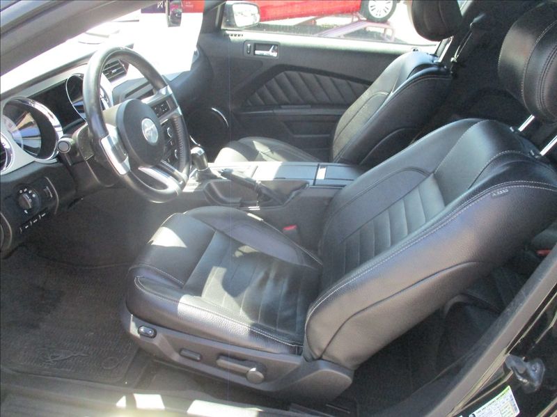 Ford Mustang 3,7 L V6, 224kW, ZAMLUVEN, - fotka 11 z 24