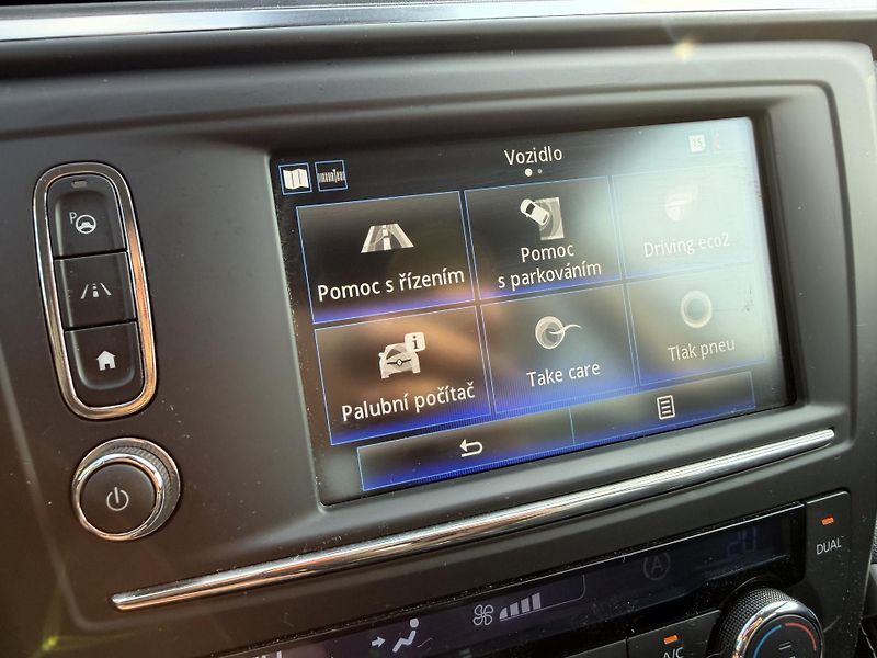 Renault Kadjar 1.6 TCE ENERGY BOSE TAŽNÉ - fotka 32 z 52