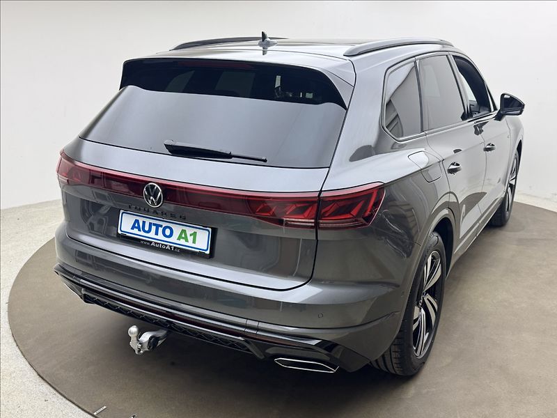 Volkswagen Touareg 3,0 HUD MASÁŽ NZTOP ČR ZÁRUKA - fotka 4 z 54