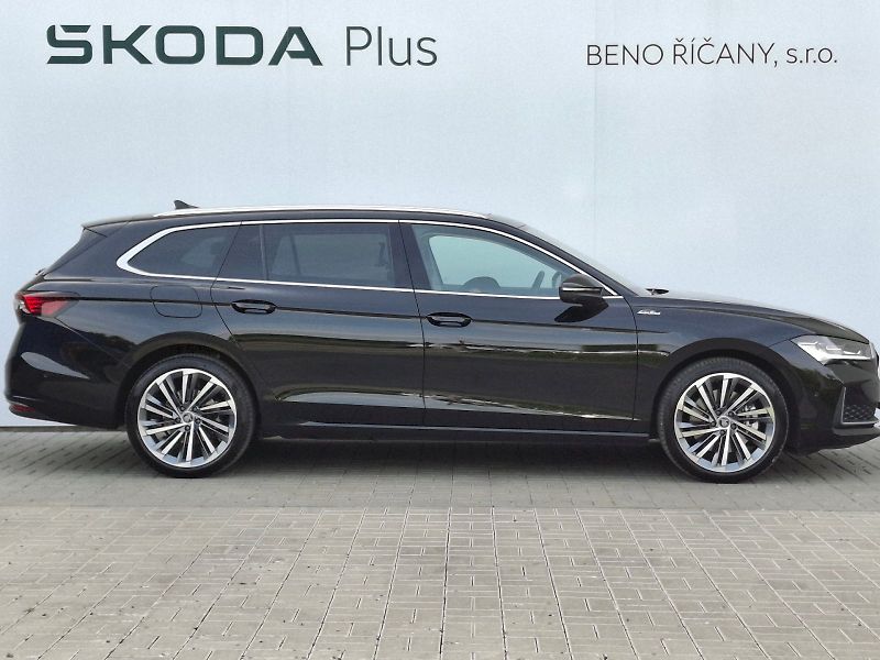 Škoda Superb (2025) Combi iV L&K DSG 1,5TSi 150kW - fotka 11 z 35