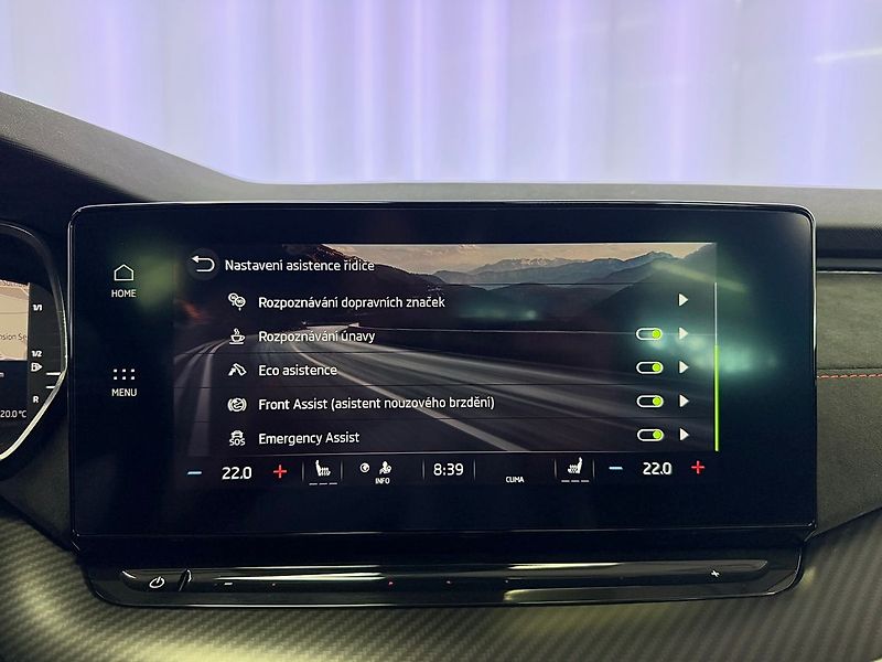 Škoda Octavia 2.0 TSI 180KW DSG RS, HUD, WEB - fotka 19 z 30