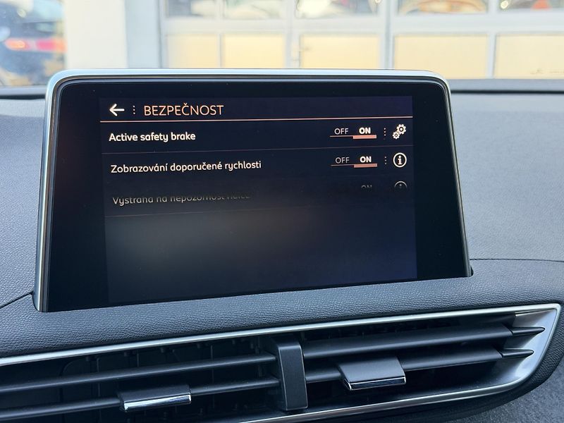 Peugeot 3008 GT Line 2.0 BlueHDI 150k S&S F - fotka 13 z 30