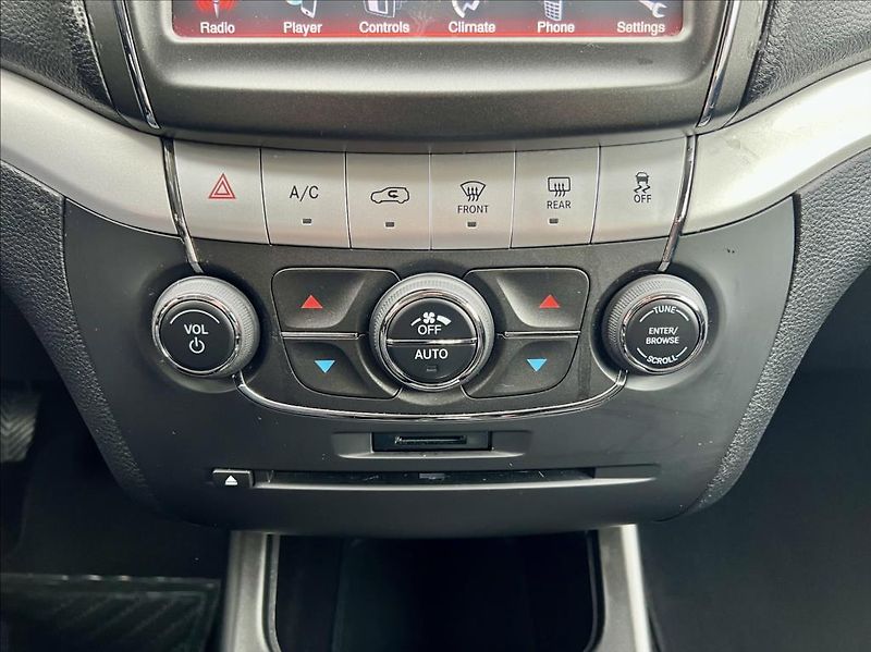 Fiat Freemont 2,0 Mjet URBAN / 7MÍST / - fotka 31 z 43