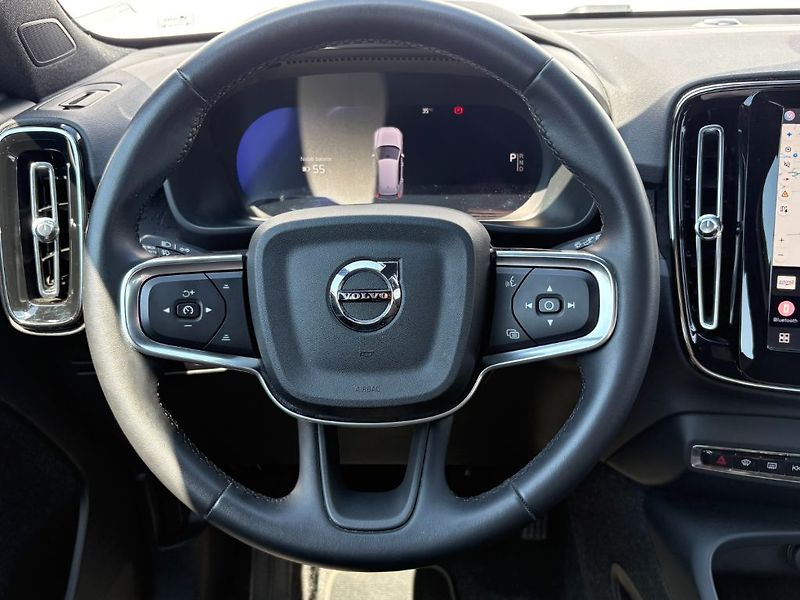 Volvo EX40 Core Single Motor 175kW - fotka 11 z 24