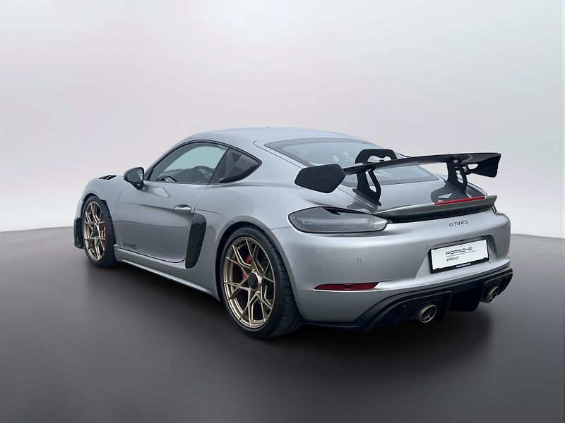 Porsche Cayman GT4 RS - fotka 3 z 26