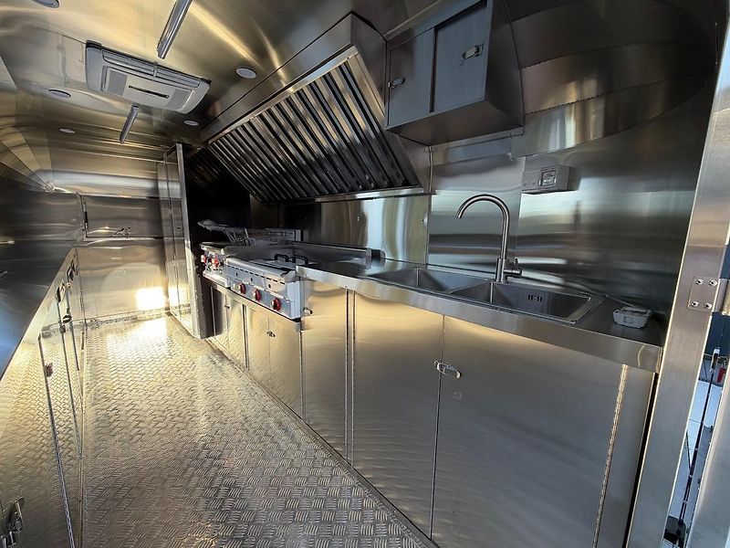 Ostatní (2026) Food Truck - Gastro - Prodejna - fotka 18 z 45
