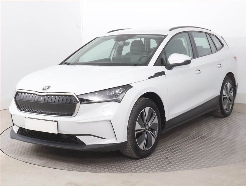 Škoda Enyaq (2023) 60 (62 kWh) - fotka 2 z 17