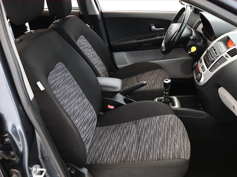 Kia Ceed (2009) 1.6 CVVT, nová STK, pěkný stav - fotka 7 z 15