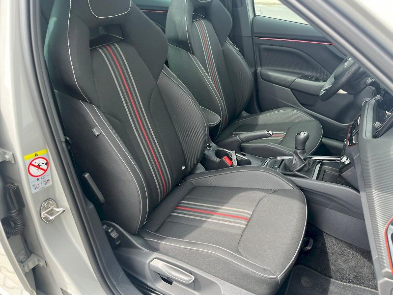 Škoda Scala (2025) Monte Carlo 1.0TSi 85kW 6°manu - fotka 18 z 29