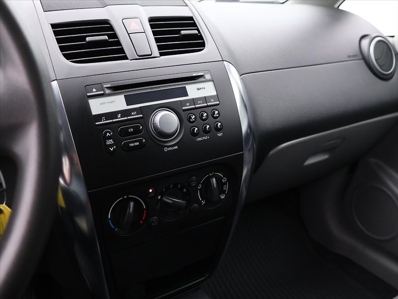 Suzuki SX4 1.6 VVT 88kW 4x4 Klima - fotka 18 z 28
