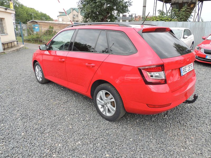 Škoda Fabia (2020) 1.0TSi Combi,70kw,Style,ČR,TZ - fotka 7 z 49