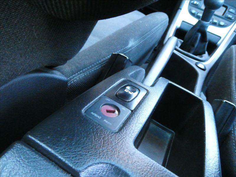 Peugeot 307 1,6 16V 80kW SW 7.míst,PANORAM - fotka 24 z 36