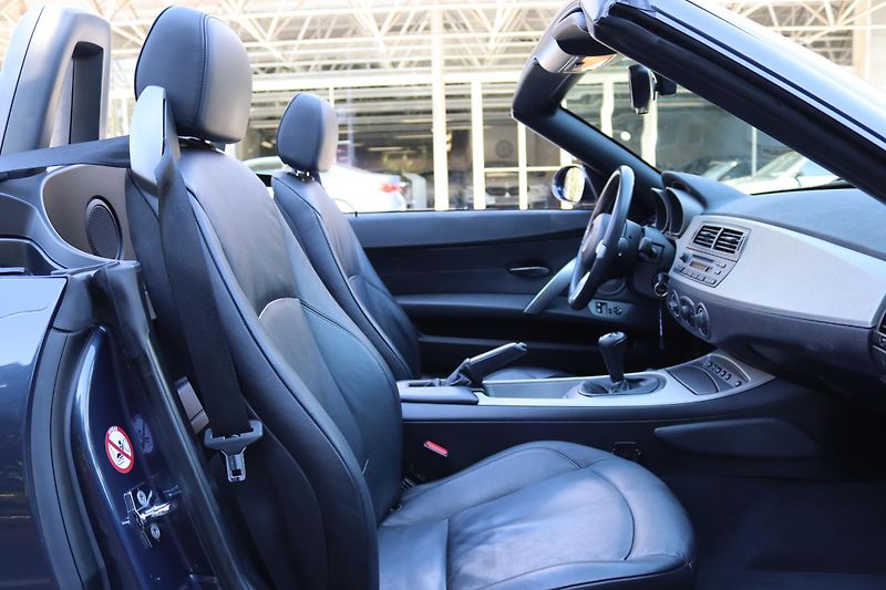 BMW Z4 BMW Z4 Roadster 2.5i (141 kW)  - fotka 34 z 48