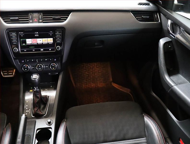 Škoda Octavia (2016) RS 2.0 TDI, Automat, Kůže - fotka 8 z 23