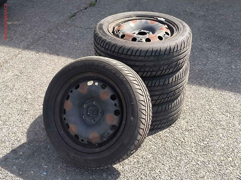 Škoda Fabia (2011) 1.6 TDI, ČR, Klima - fotka 14 z 15