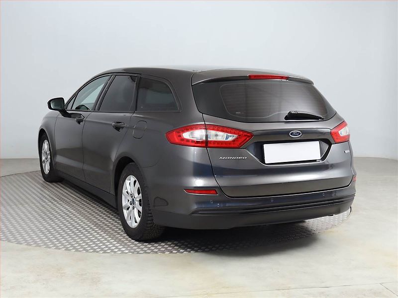 Ford Mondeo (2017) 1.5 TDCi, Navi, Tempomat - fotka 4 z 17