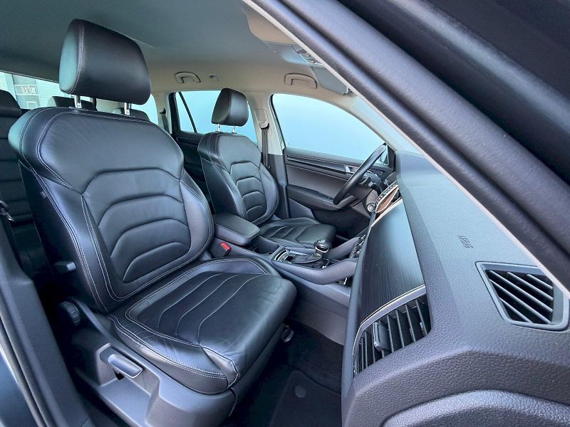 Škoda Kodiaq (2019) 2.0 TSI 140kW 4x4 DSG Soleil - fotka 30 z 35