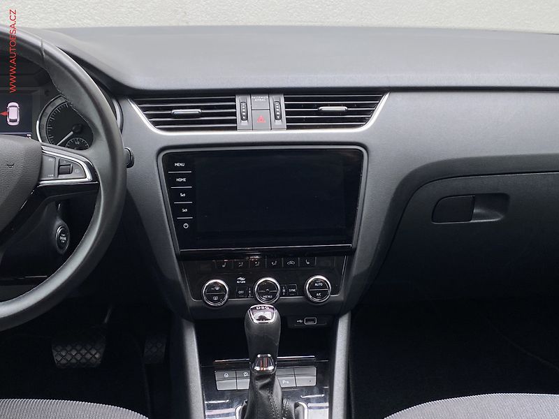 Škoda Octavia (2019) 1.6 TDi, Style, DSG, navi - fotka 9 z 18