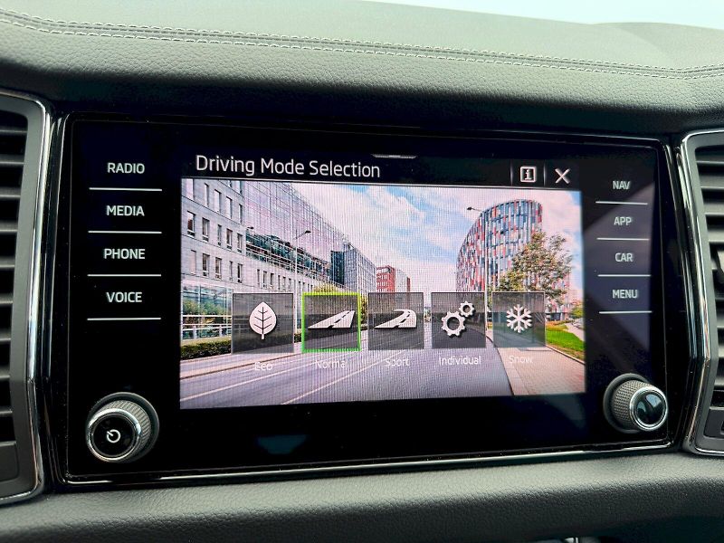 Škoda Kodiaq (2023) 2.0 TDI 110kW DSG 4x4 Style Co - fotka 18 z 35