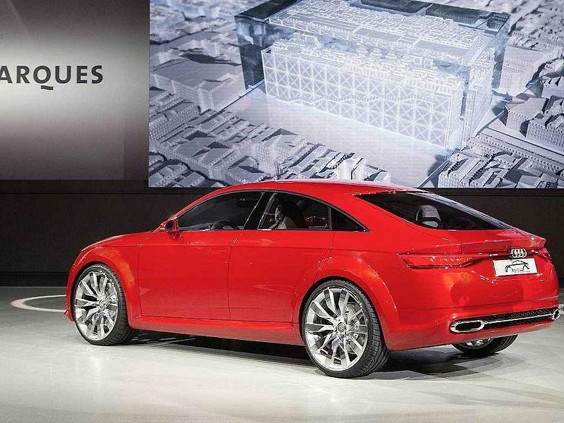 Koncept Audi TT Sportback.