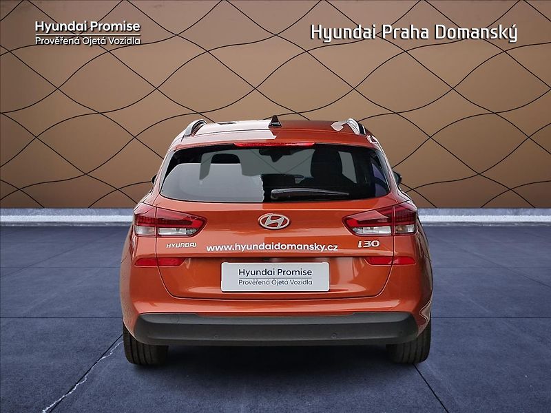 Hyundai i30 1,5   TGDI,MHEV,Smart - fotka 5 z 9