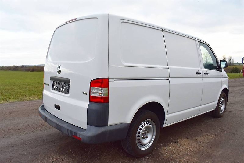 Volkswagen Transporter 2,0 TDI AC,ODPOČET, SERVIS! - fotka 4 z 11
