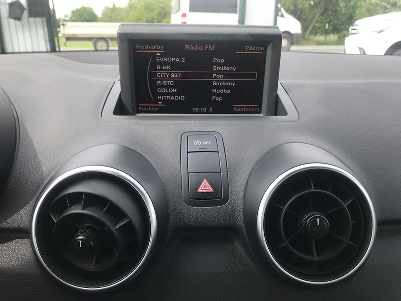 Audi A1  1.6 TDI 66,KLIMA,ČR,KM.. - fotka 15 z 17