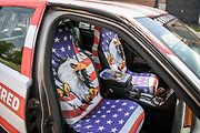 Auto pořadatelů akce Gumbalkan, 20. června 2023, Ostrava. (zleva) Richard Nemeth a Stefan Stefanov.