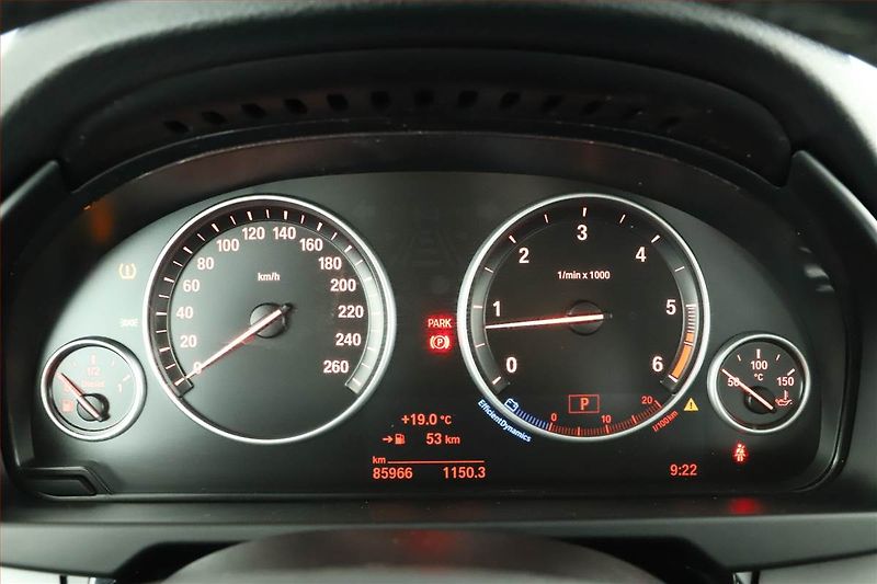 BMW X5 (2017) xDrive30d - fotka 10 z 20