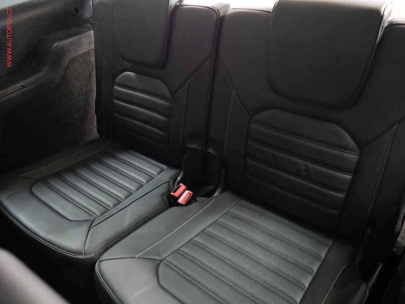 Ford Galaxy (2017) 2.0TDCi 7Míst, AT, LED, navi - fotka 11 z 27